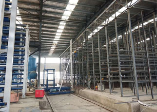 全自動(dòng)水泥制磚機(jī)配自動(dòng)收磚線可一氣呵成